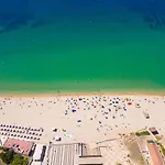 Oxalis By Destination Algarve